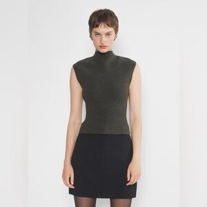 Aritzia Babaton Equilibrium Top